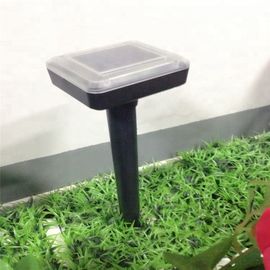 Eco-friendly Ultrasonic Outdoor Pest Repeller Solar Animal Repeller Rat Repellent with PIR Sensor Light
